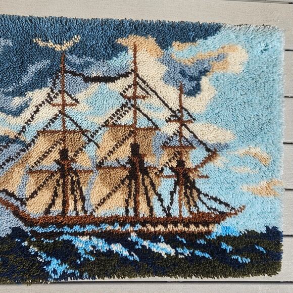 Vintage 70s Sailing Ship Latchhook Wall Hanging Tapestry, 39x28 - Picture 4 of 6